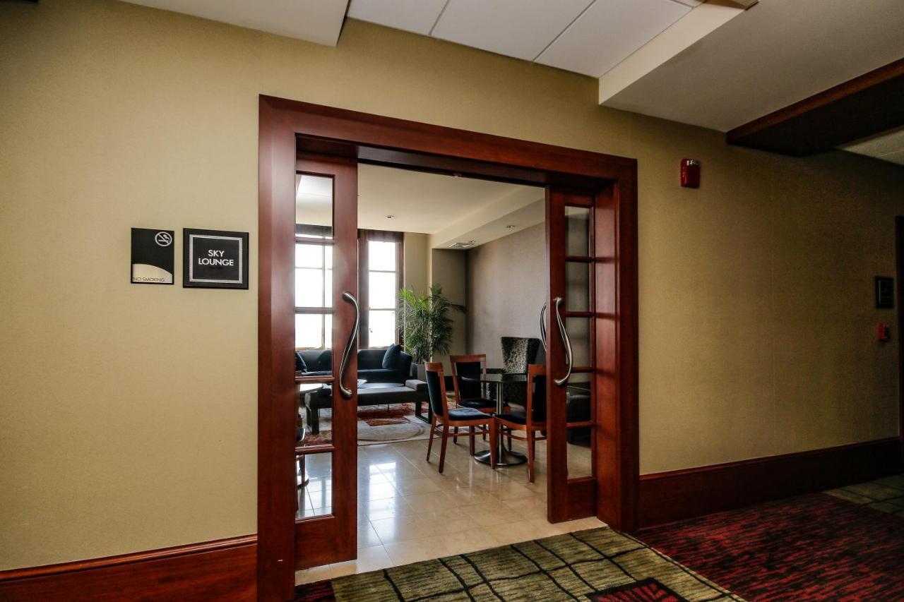 Chase Penthouse At 39 West Baltimore Inner Harbor Convention Center Free Indoor Parking One And Two Bedrooms Bagian luar foto