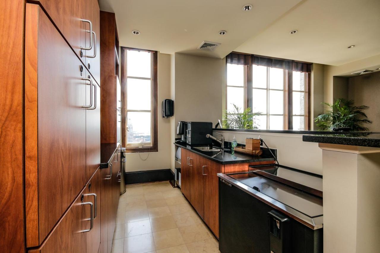 Chase Penthouse At 39 West Baltimore Inner Harbor Convention Center Free Indoor Parking One And Two Bedrooms Bagian luar foto