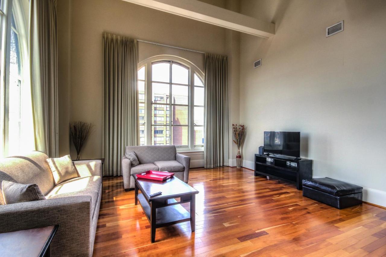 Chase Penthouse At 39 West Baltimore Inner Harbor Convention Center Free Indoor Parking One And Two Bedrooms Bagian luar foto