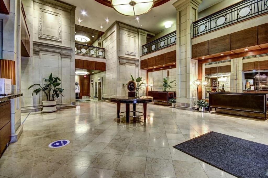 Chase Penthouse At 39 West Baltimore Inner Harbor Convention Center Free Indoor Parking One And Two Bedrooms Bagian luar foto