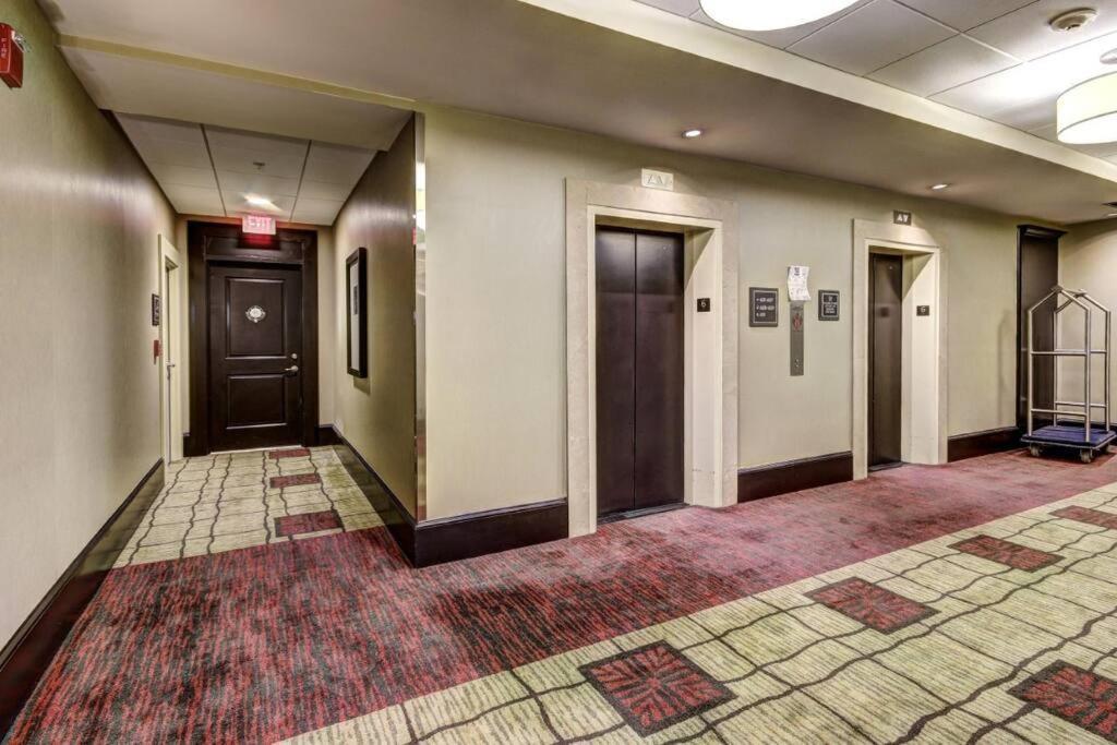 Chase Penthouse At 39 West Baltimore Inner Harbor Convention Center Free Indoor Parking One And Two Bedrooms Bagian luar foto