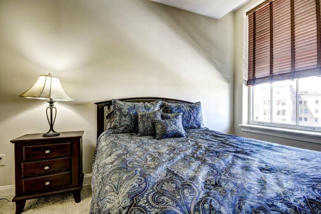 Chase Penthouse At 39 West Baltimore Inner Harbor Convention Center Free Indoor Parking One And Two Bedrooms Bagian luar foto