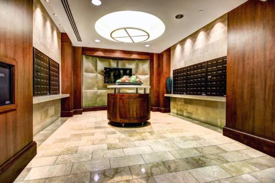 Chase Penthouse At 39 West Baltimore Inner Harbor Convention Center Free Indoor Parking One And Two Bedrooms Bagian luar foto